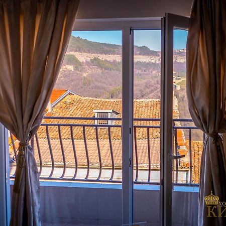 Hotel Kiev Велико-Тирново Екстер'єр фото