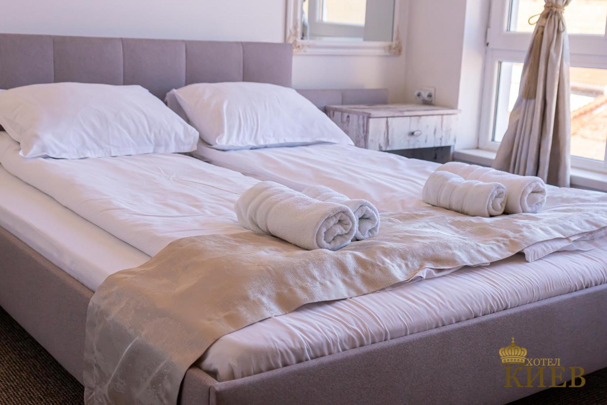 Hotel Kiev Велико-Тирново Екстер'єр фото