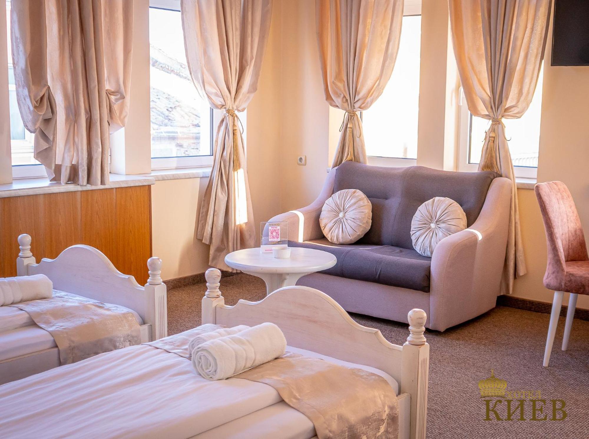 Hotel Kiev Велико-Тирново Екстер'єр фото