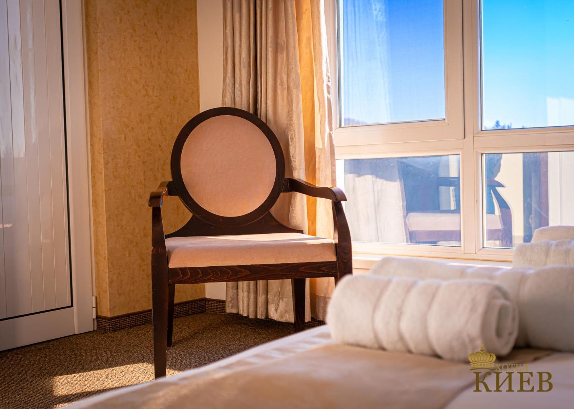 Hotel Kiev Велико-Тирново Екстер'єр фото