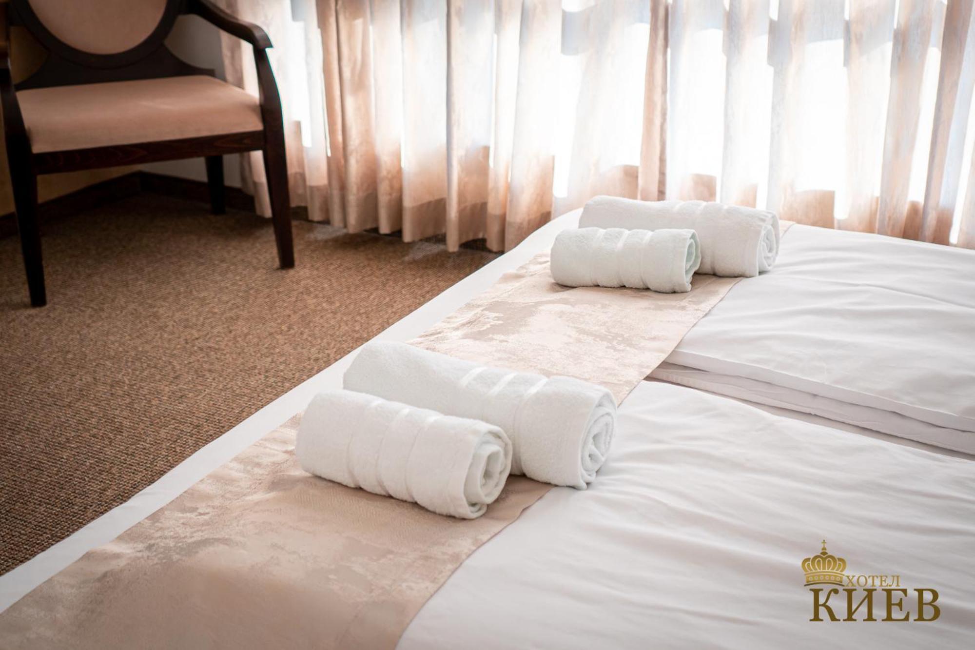 Hotel Kiev Велико-Тирново Екстер'єр фото