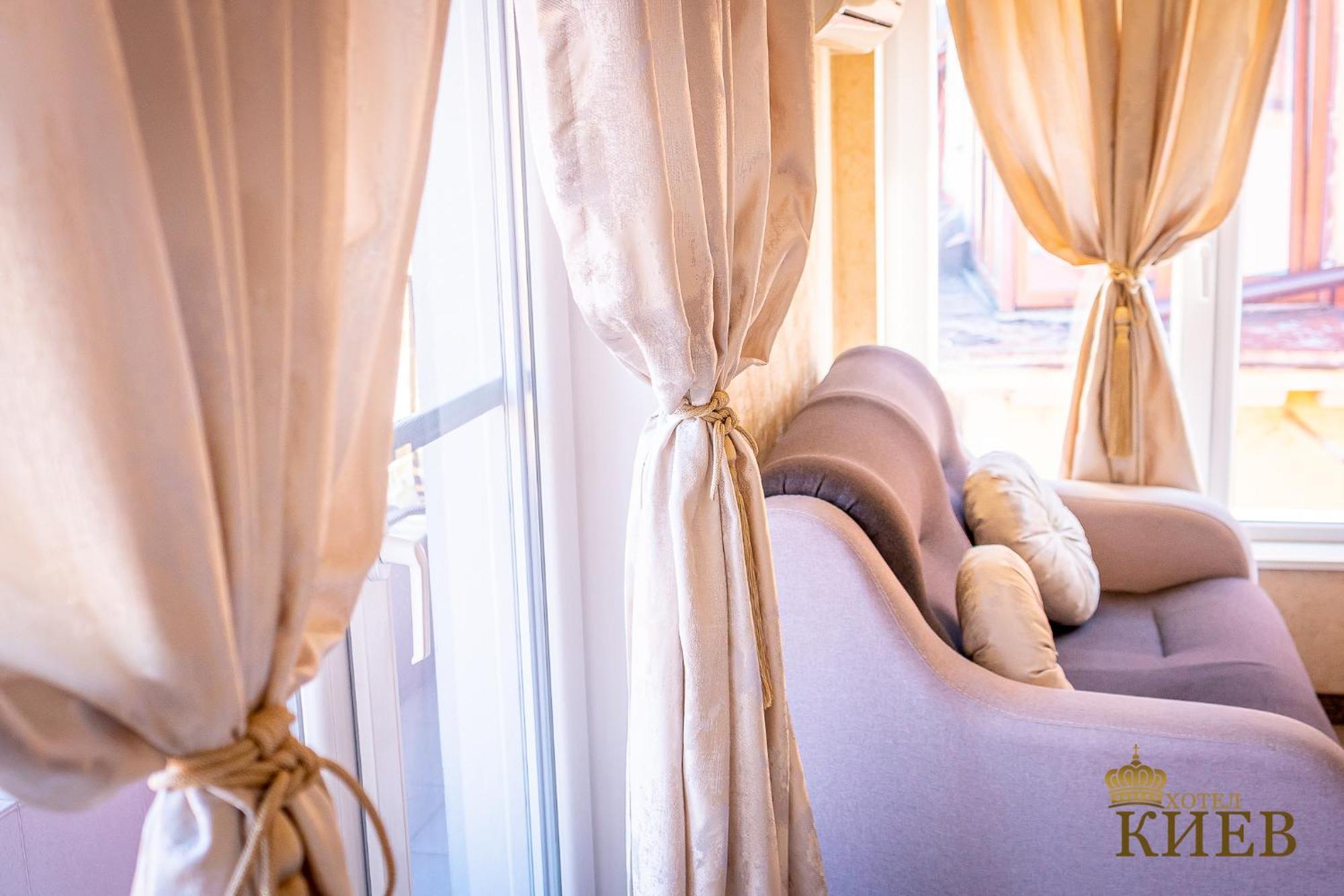 Hotel Kiev Велико-Тирново Екстер'єр фото