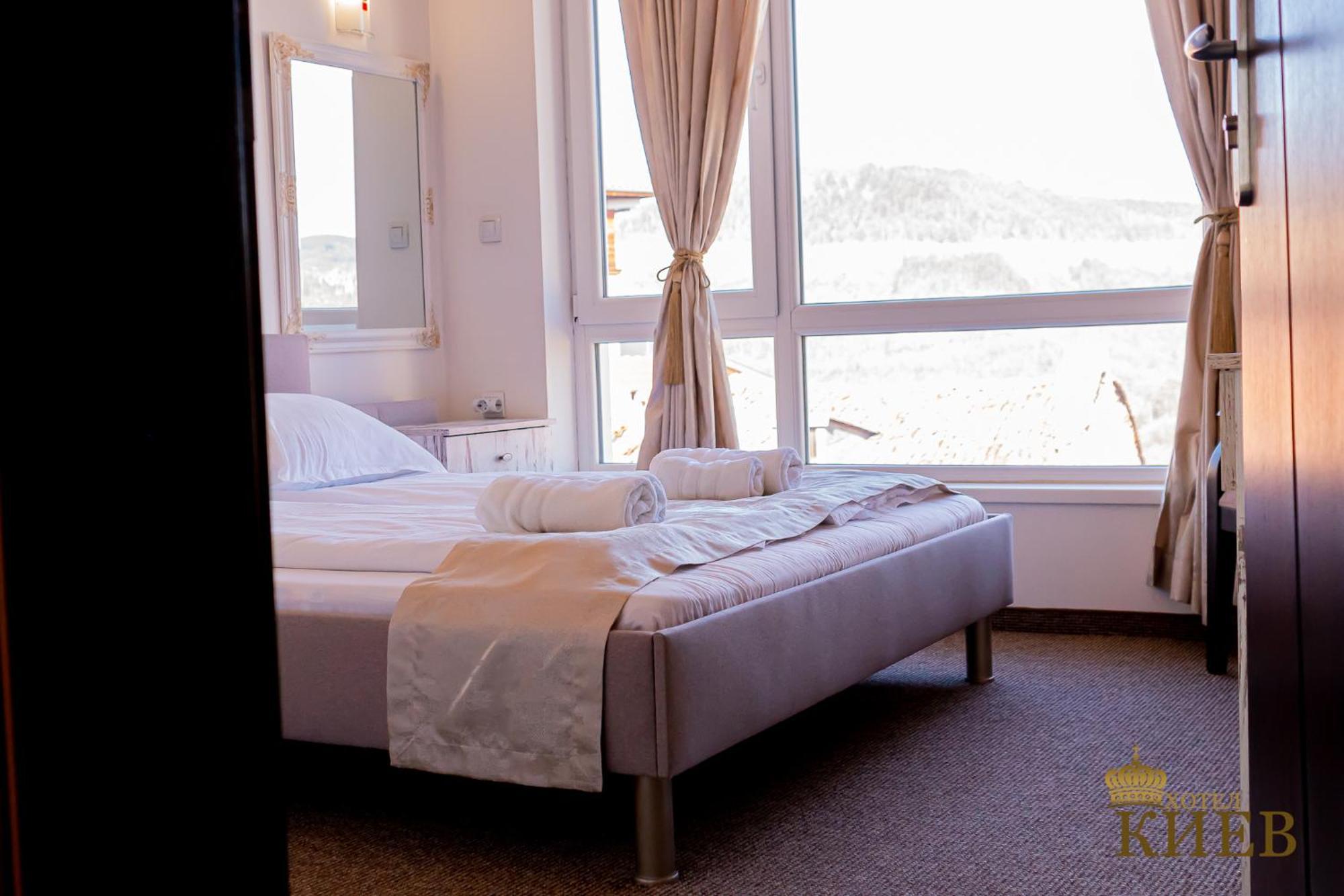 Hotel Kiev Велико-Тирново Екстер'єр фото