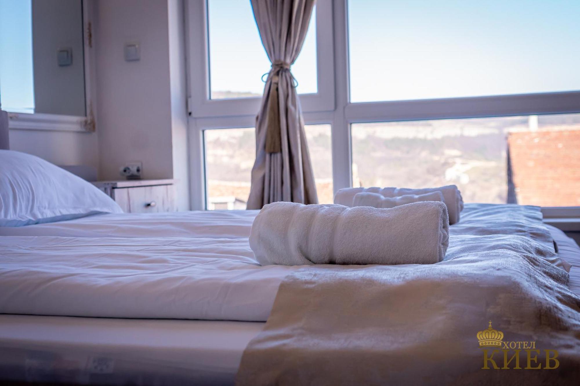 Hotel Kiev Велико-Тирново Екстер'єр фото