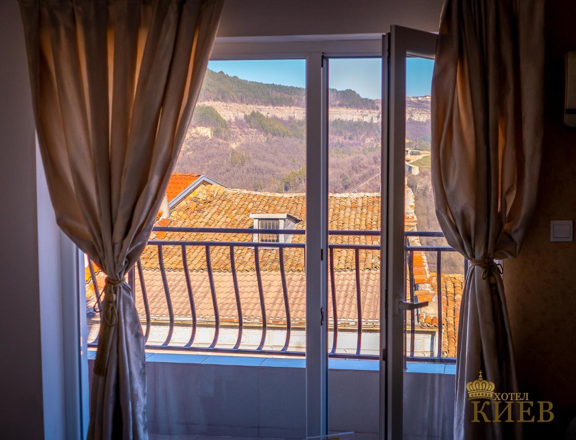 Hotel Kiev Велико-Тирново Екстер'єр фото